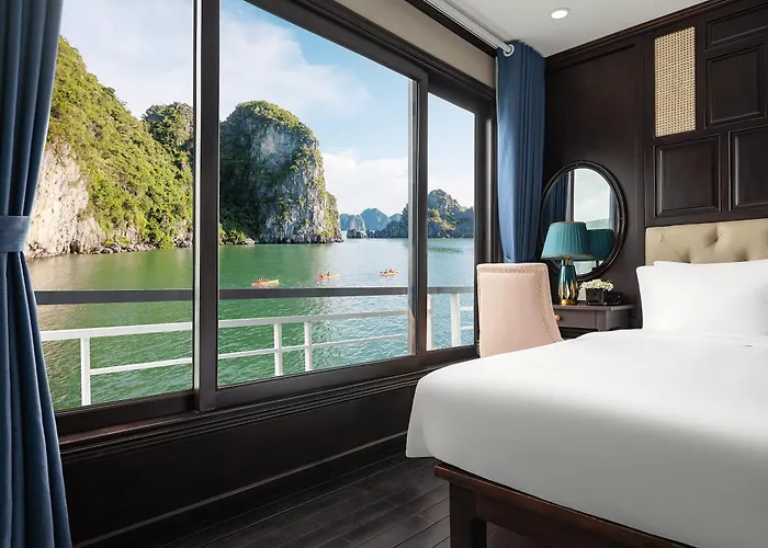 Amanda Pearl Cruise Bay Ha Long
