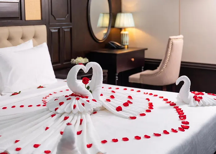 Khách sạn Amanda Pearl Cruise Bay 5*